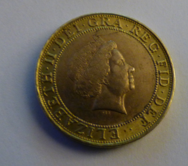 Is-This-A-Rare-2-Pound-Coin?-No-Silver-Centre