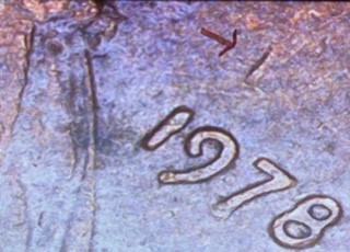 1978-Lincoln-Penny---Die-Chip-Or-DDO,-Weird-Brush-Pattern-Post-Damage?