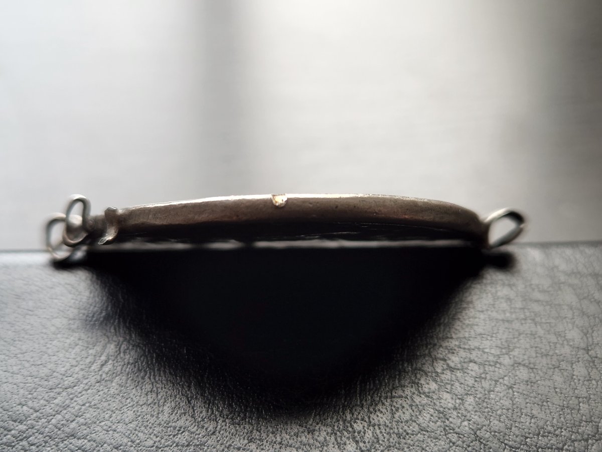 1796-Mexican-8-Reales-Turned-Pendant,-Is-It-Possible-To-Determine-Ethnic-Origin?