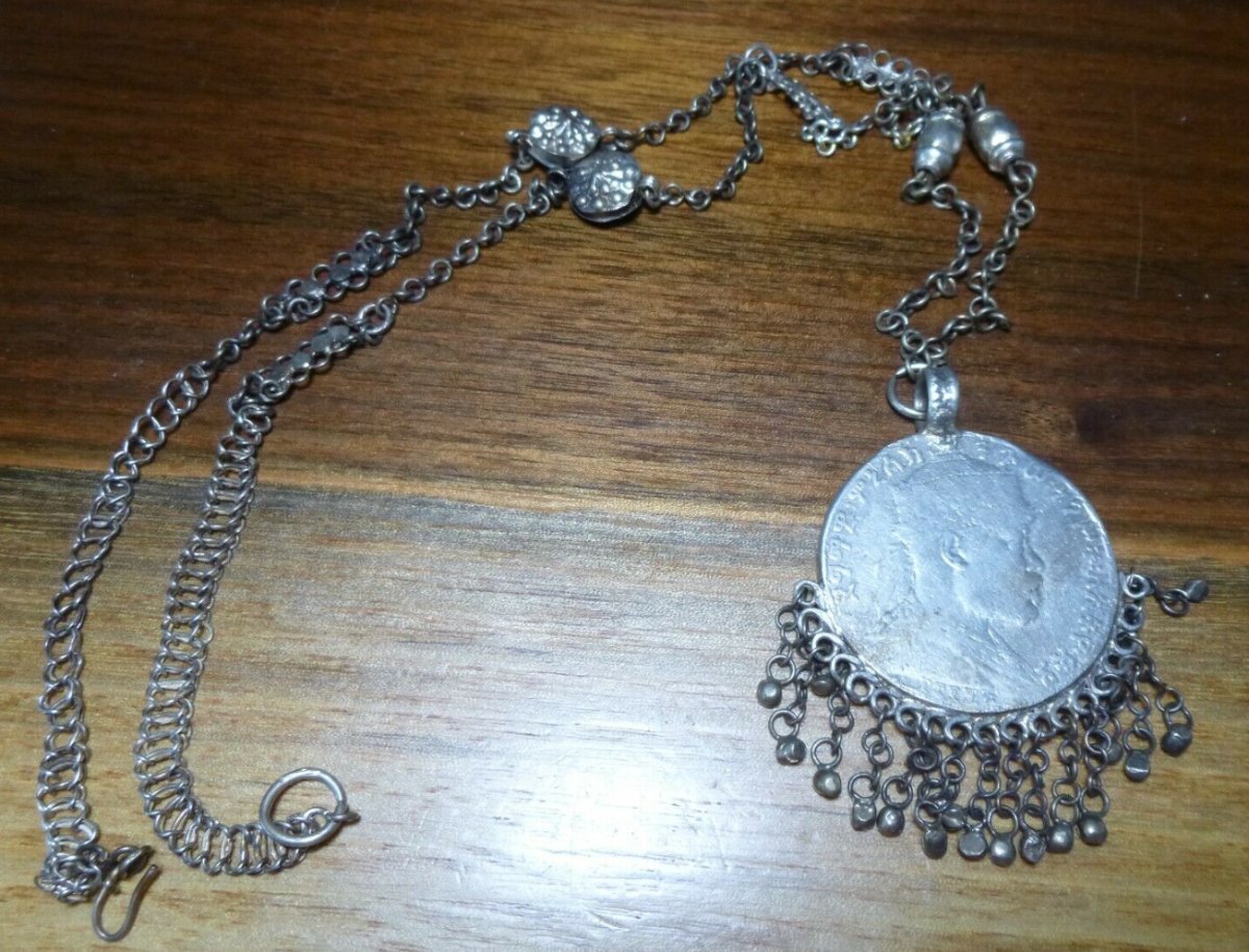 1796-Mexican-8-Reales-Turned-Pendant,-Is-It-Possible-To-Determine-Ethnic-Origin?