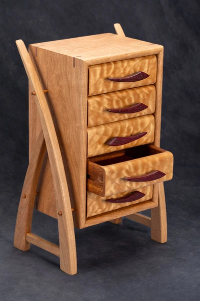 Meet-My-Newest-Box-W/Scale-Photo---Pisces