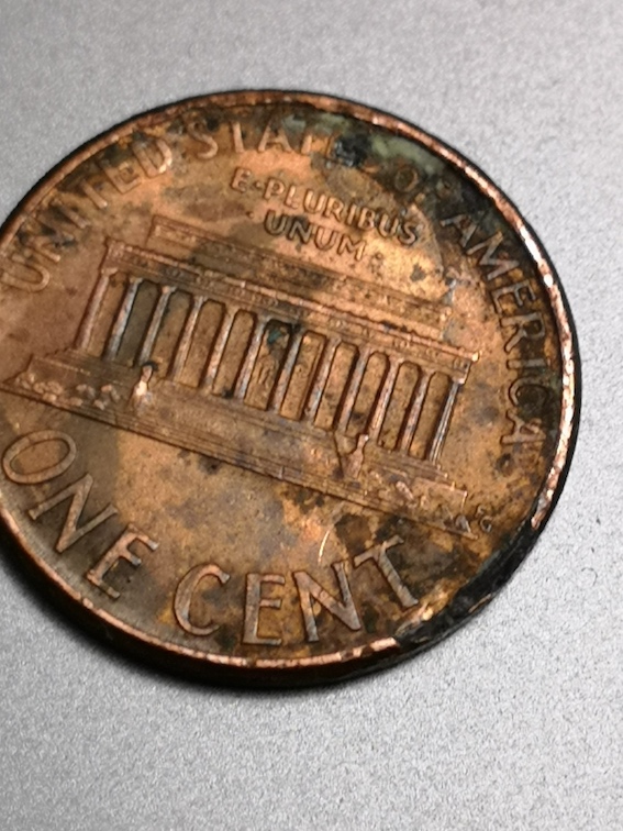 2001-Lincoln-Cent-With-Extra-Dot-Below-2001