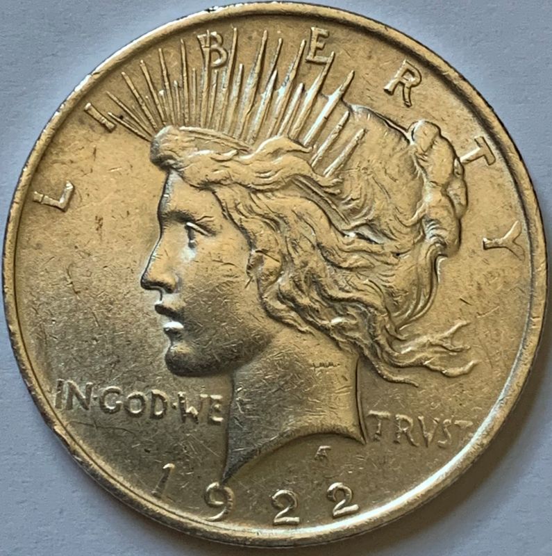 1922-Silver-Peace-Dollar---Grading-Help-Please