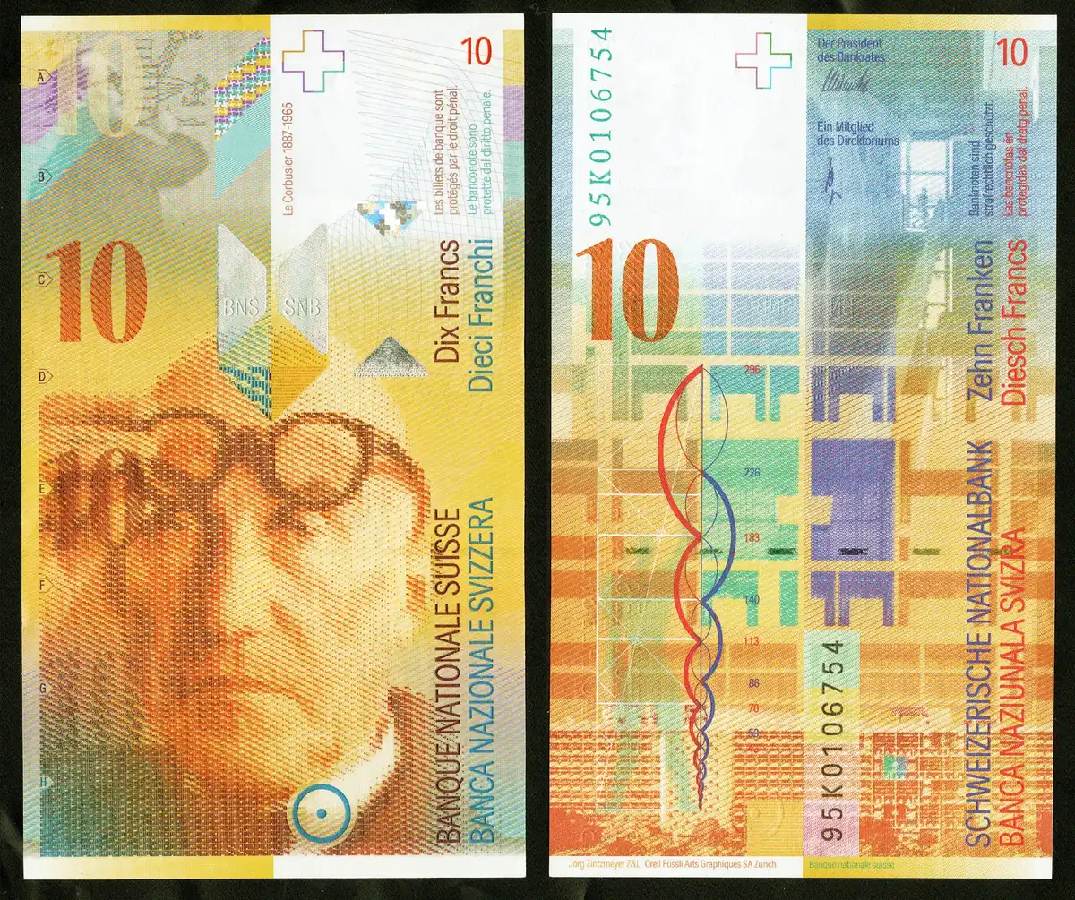 Post-Your-Numismatic-Items-With-Someone-Wearing-Glasses