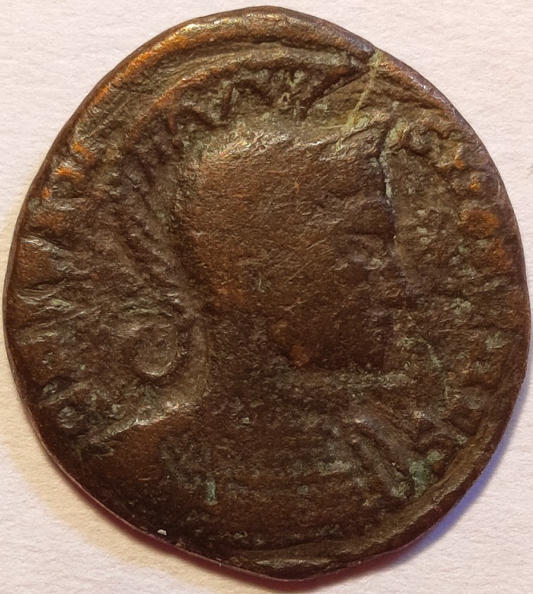 Unknown-Roman-To-Id:-Has-A-Fancy-Helmet!