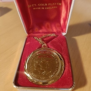 1981-Gold-Plated-Prince-Charles-And-Lady-Diana---Value?