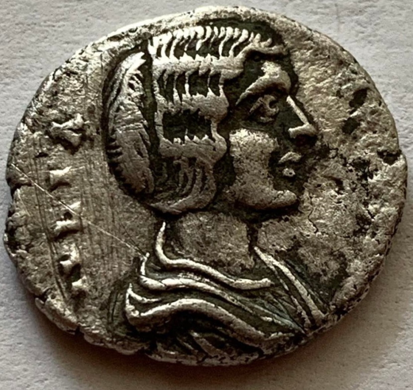 Julia-Domna-Denarius-Venvs-Felix-Alexandria-Mint