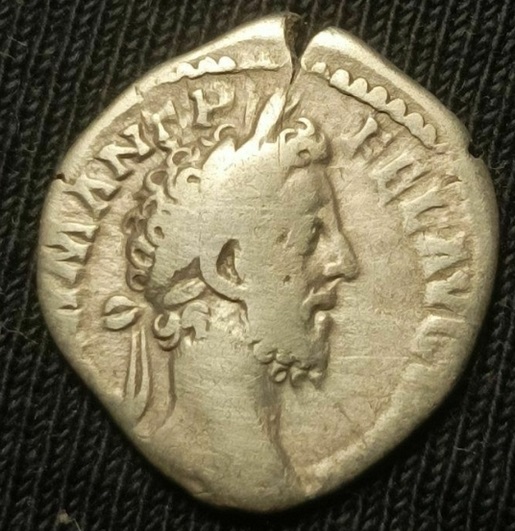 Help-For-Attribution-Commodus-Denarius