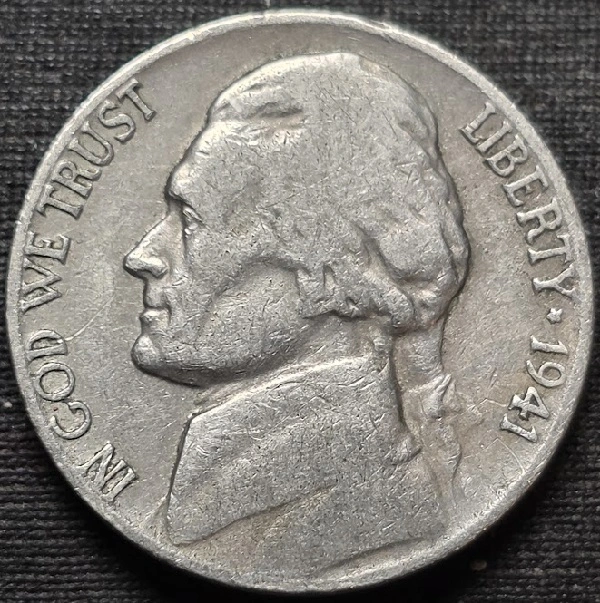 1941-S-5c-Reverse-Cud-Shaped-Like-A-Martini-Glass.