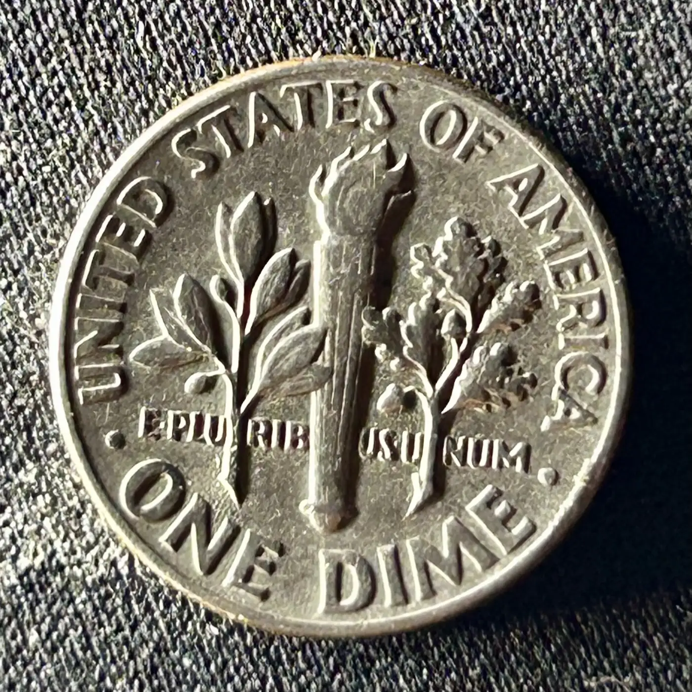 1965-Dime---RDd-On-Dot-And-Bottom-Of-A?