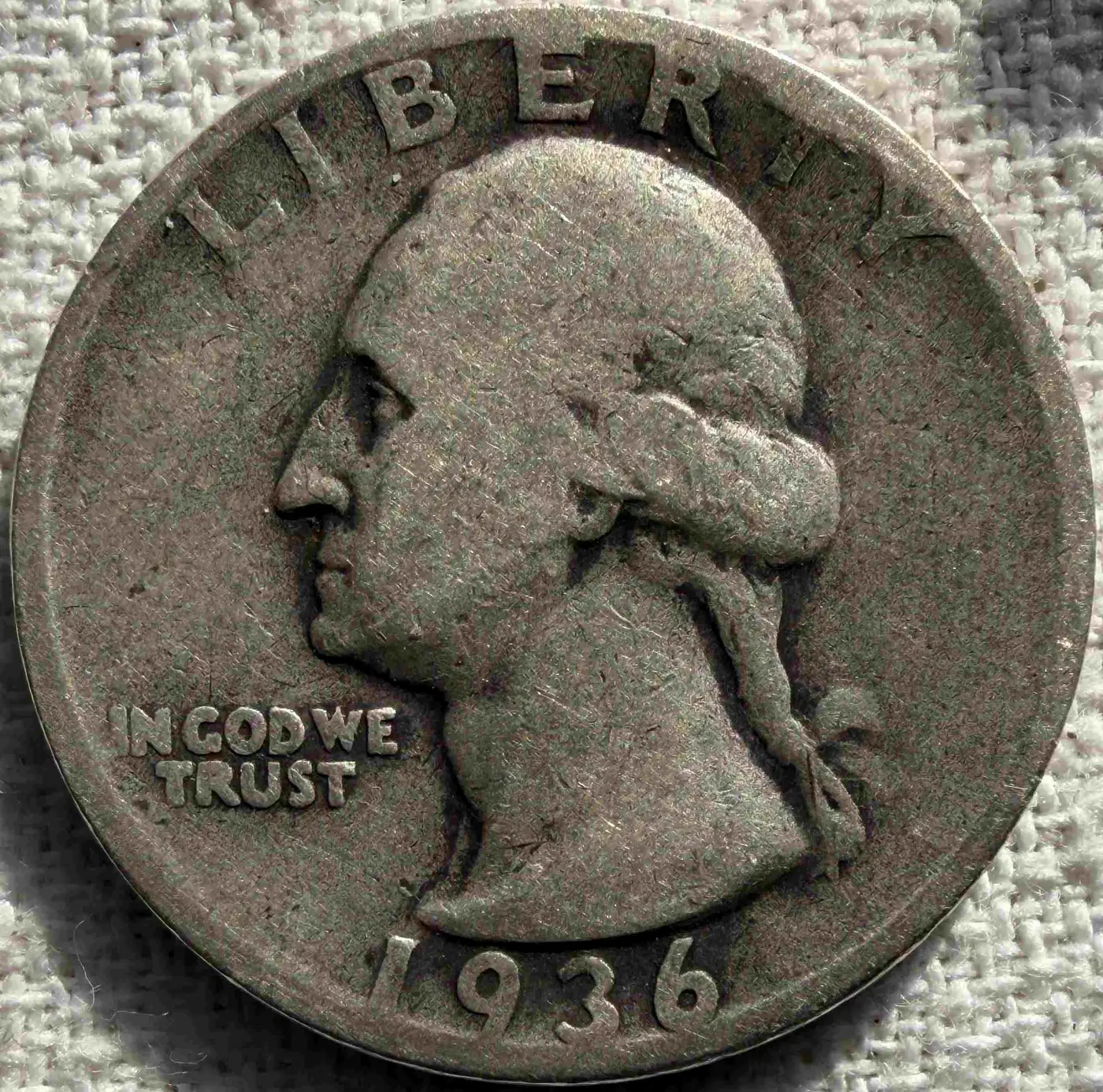 Disappointed-In-My-Iphone-16-Pro-Max-For-Coin-Macro