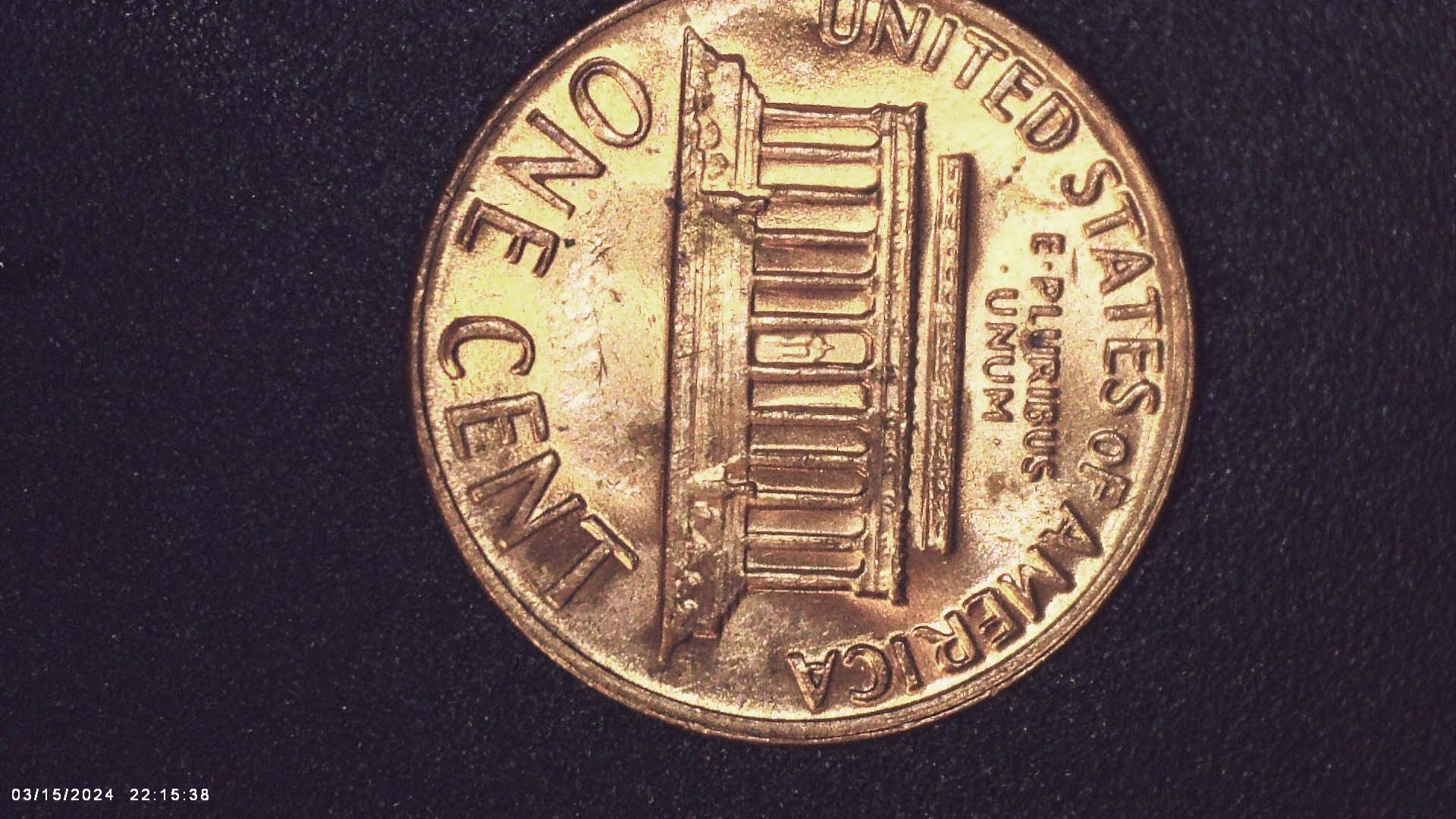 1970-S-Red-Lincoln-Memorial-Penny-Possible-Floating-Roof