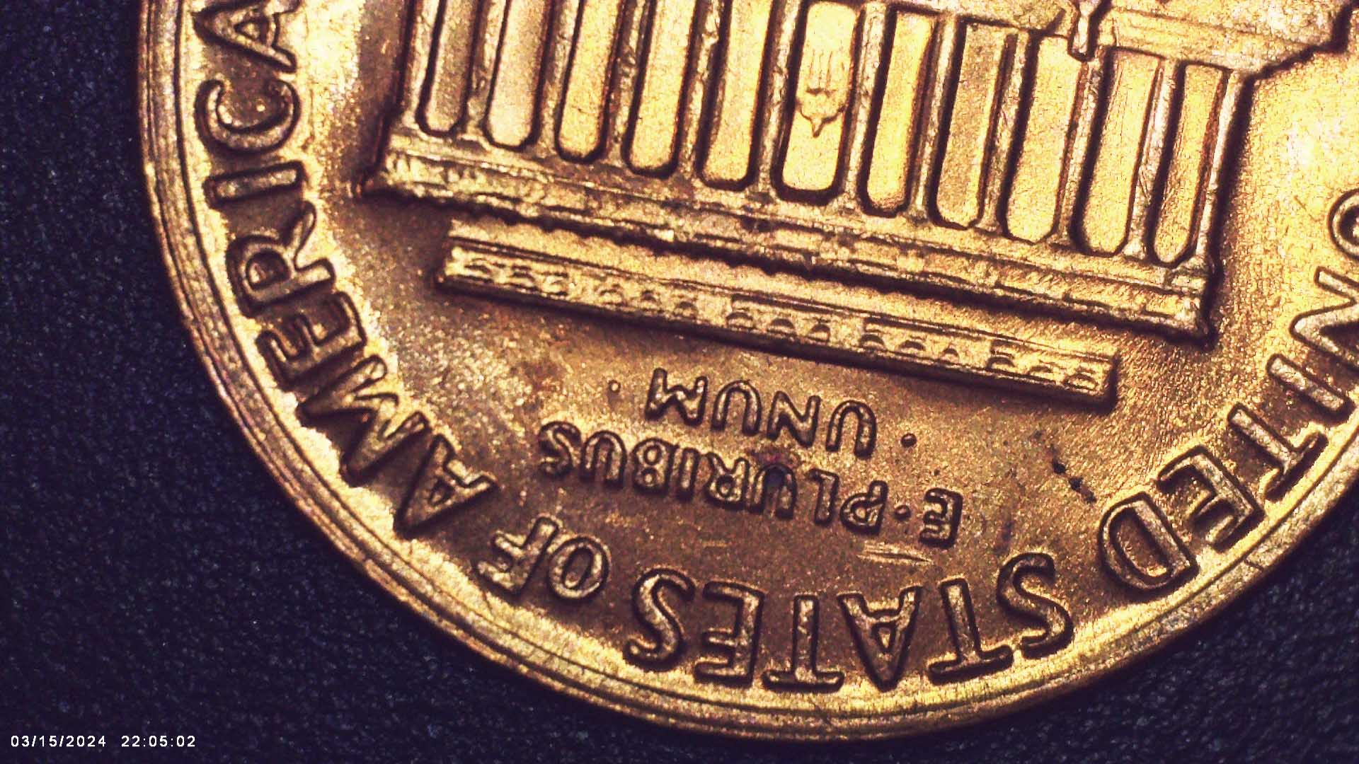 1970-S-Red-Lincoln-Memorial-Penny-Possible-Floating-Roof