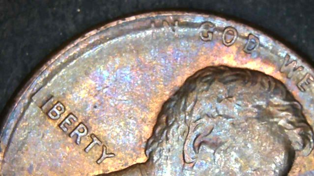 1987-Penny-With-A-Rim-Or-Bubble-?