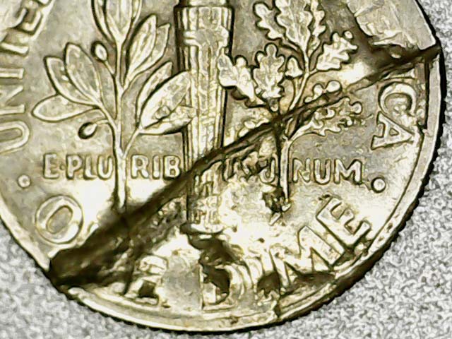 2011-D-Dime-Major-Die-Crack?--Need-Opinions!