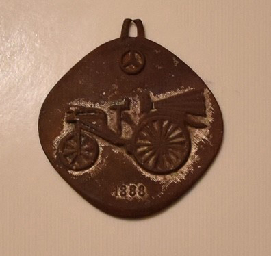 Mercedes-Benz-Badge-1888-Ca-1920-S-Pendant