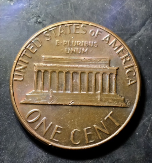 1982-Small-Date-3.12-Grams,