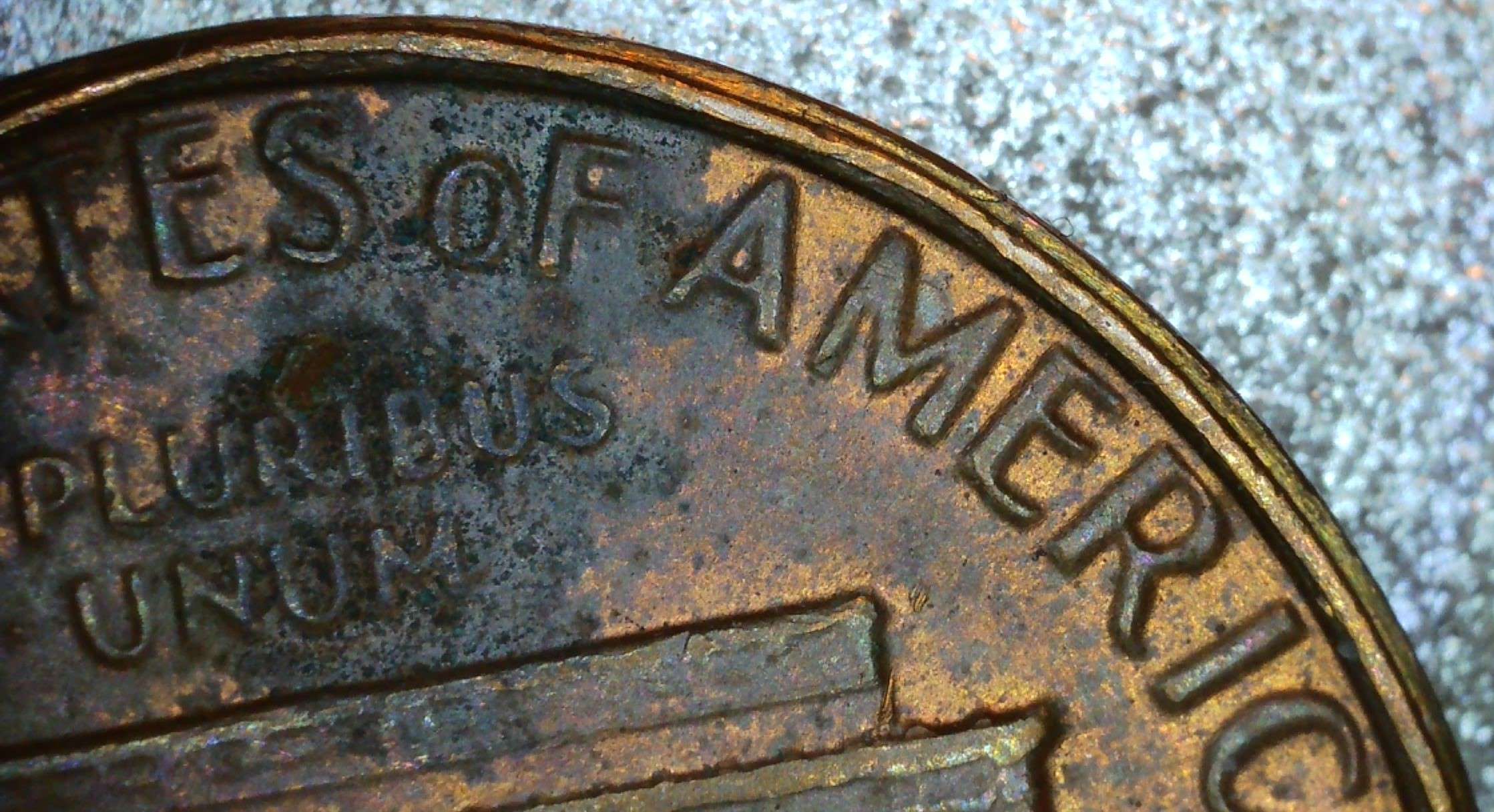 1981-Lincoln-Cent-With-Strange-Rim-On-The-Reverse,-PMD?
