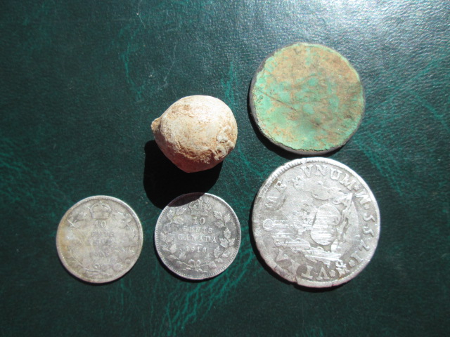Spanish-Silver-Plus-2-Canuck-Ones