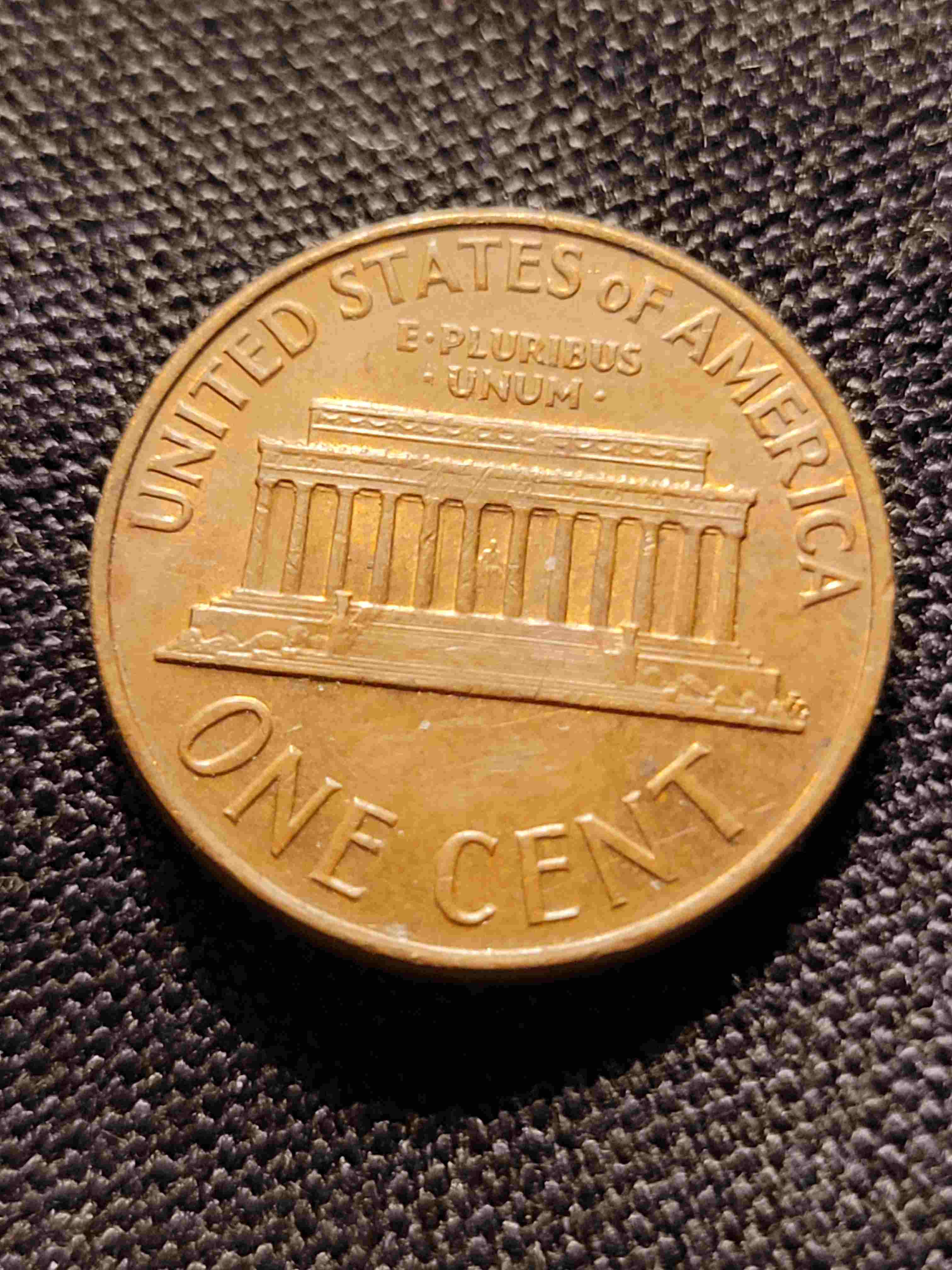 1962-D-Lincoln-Memorial-Cent-L-I-B-E-R-Yy?