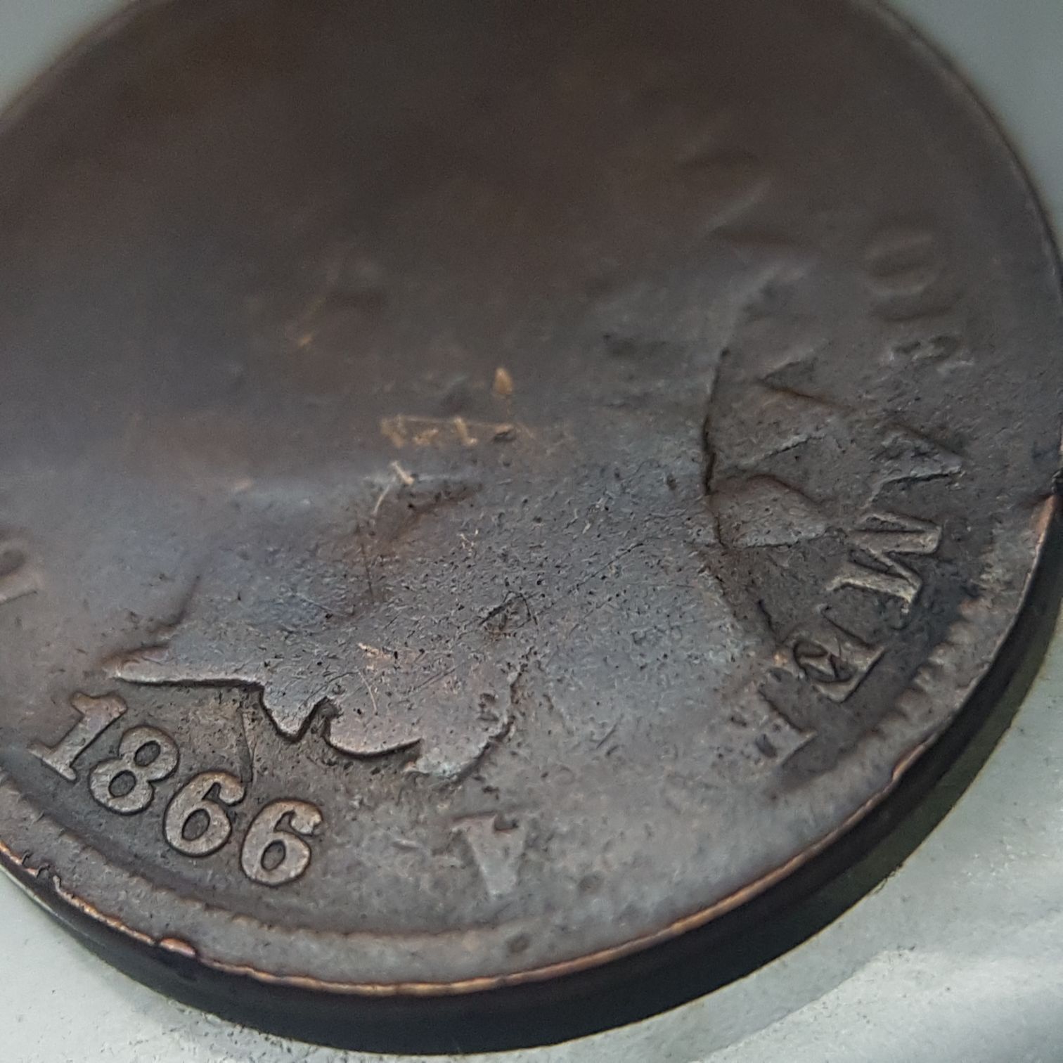 1866-Indian-Head----Die-Break-,-Cud-Or-Damage?