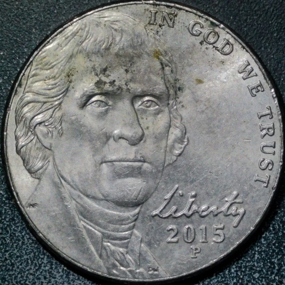2015-P-Nickel:-Anomaly-At-Small-Left-Window-On-Memorial
