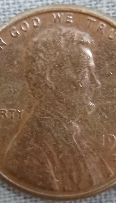 Lincoln-Memorial-1975-D-Coin-Seem-Blur-On-Obverse.