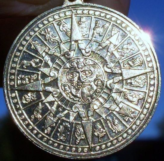 Please-Identify-My-Gold-Medallion-Id:-Modern-Aztec/Mayan-Medallion
