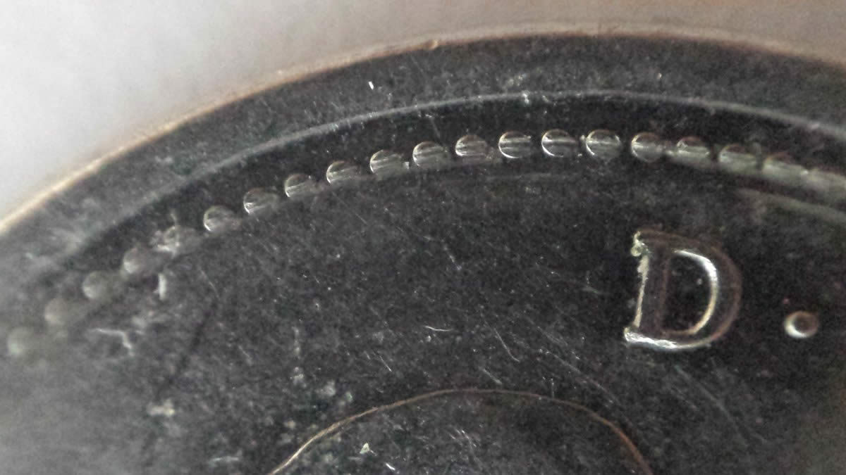 Big-Fat-Rim-On-This-2005-Quarter,-Squished-Beads,-Mint-Error-Or-PMD