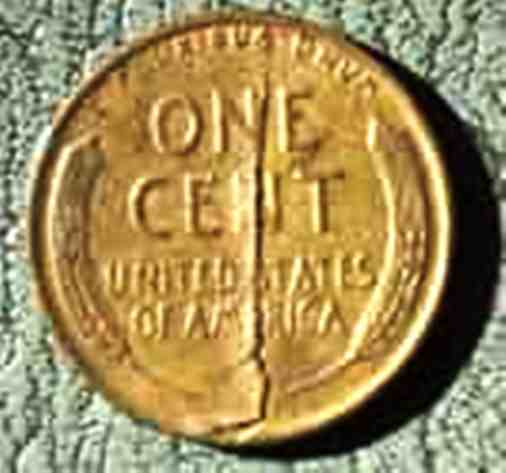 1944-Penny-Crack-Through-Center
