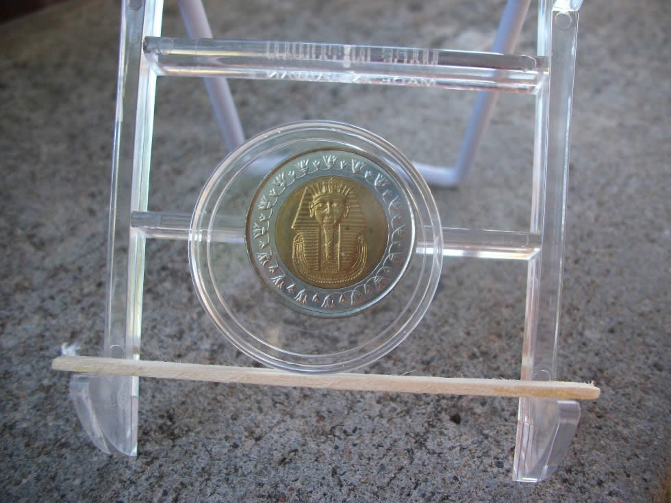 Egypt-1-Pound-Struck-On-Magnectic-Wrong-Plan