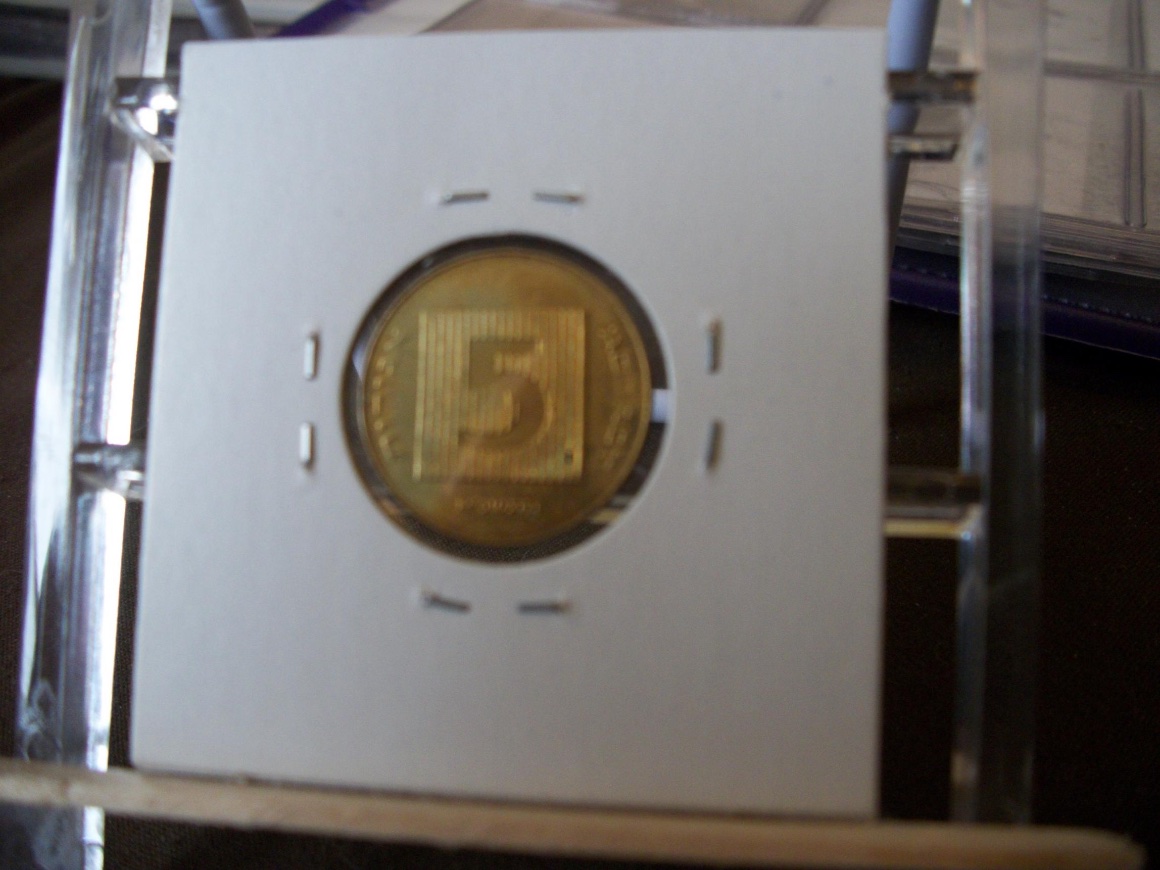 Coins-Depicting-A-Coin.-Are-They-Out-There?