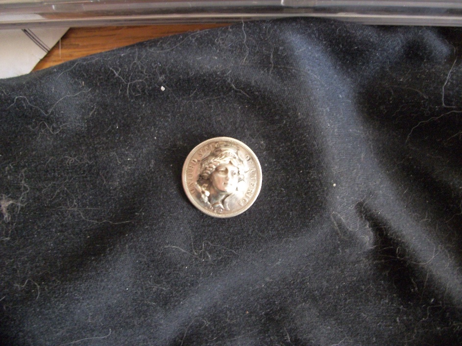 Repousse-Or-Pop-Out-Coins