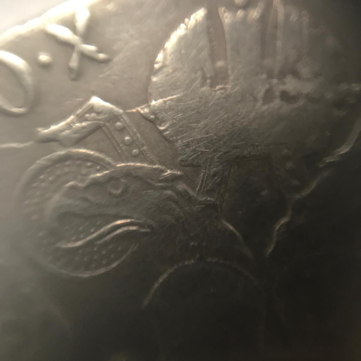 Post-A-Coin-Or-Medal-With-A-Die-Crack!