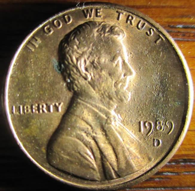 Looks-Like-A-Doubled-Die-1989-D-Lincoln-Cent