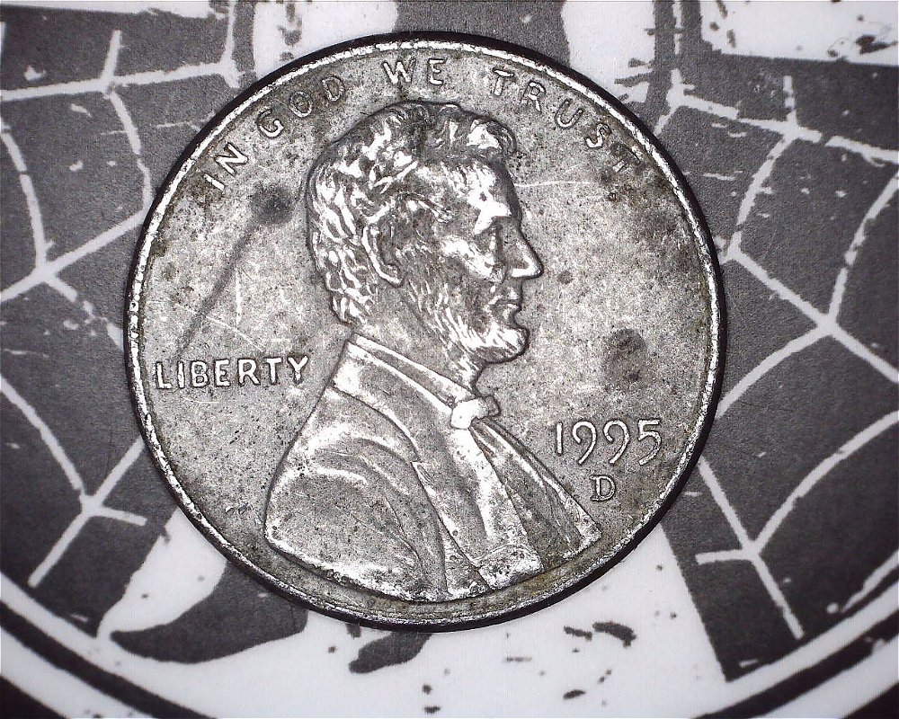 1995-Lincoln-Cent-Missing-Copper-Layer?