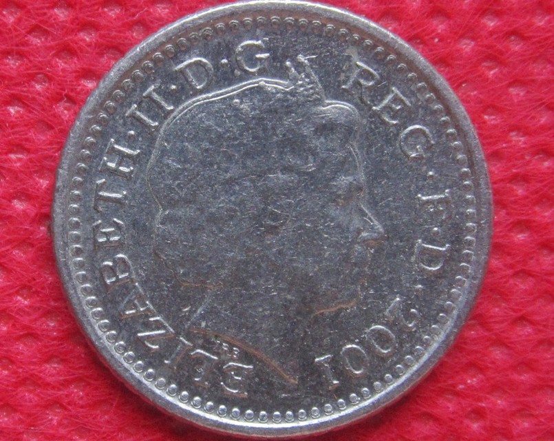 5-Pence-2001-Die-Shift-Error