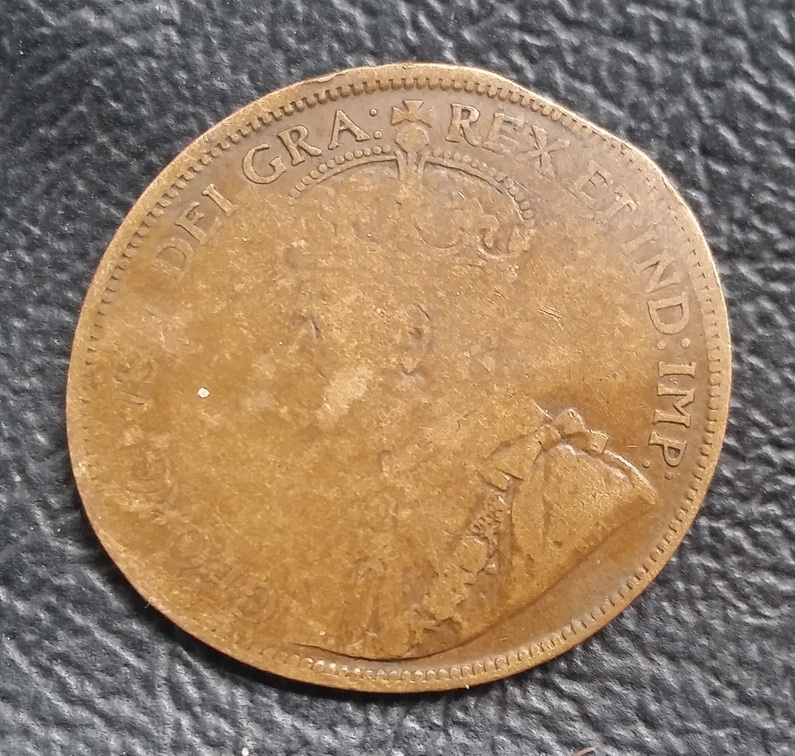 A-Unique-1916-Canada-One-Cent---Any-Ideas-What-Happened-Here-?