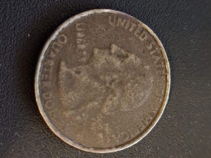 Dark-Grey-New-York-Quarter-2001
