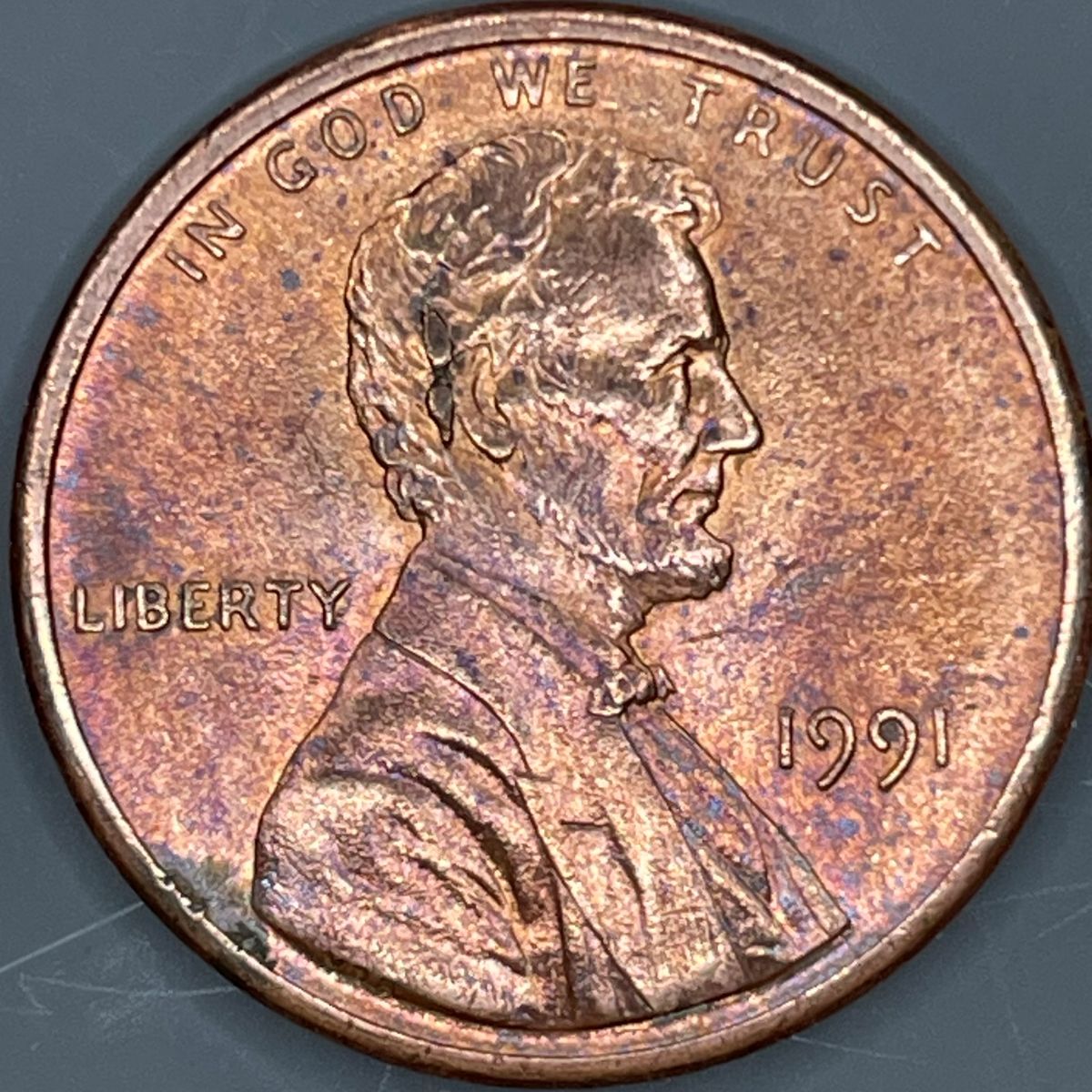 1991-Penny-With-2-Large-Die-Chips-On-Obverse