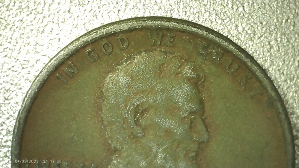 1988-D-Lincoln-Cent-Error,-Missing-Top-Coating-Coin-Is-Silver-Colored