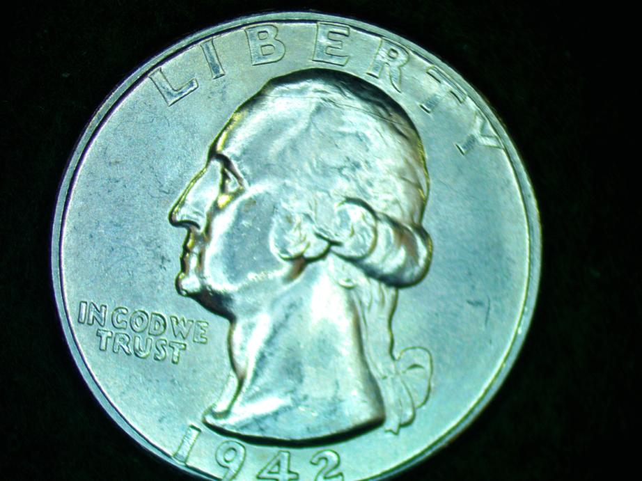 1942-Quarter-DDO--Split-T-Serif