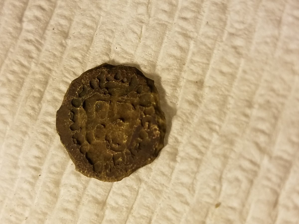 Another-Possible-Button-With-J-R-On-Back?-Can-Anyone-ID?-Spanish?-Id:-Jr-Gaunt-Button
