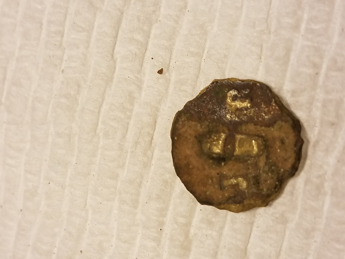 Another-Possible-Button-With-J-R-On-Back?-Can-Anyone-ID?-Spanish?-Id:-Jr-Gaunt-Button