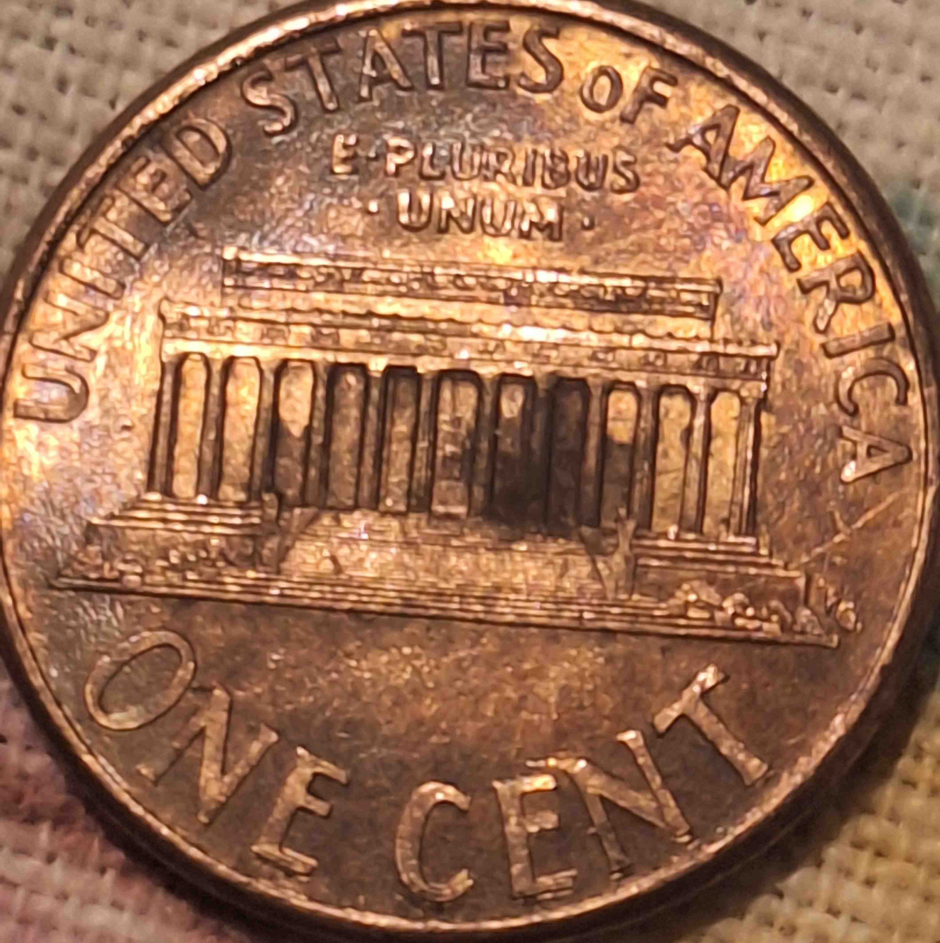 2000-Lincoln-Penny-Obverse---Strange-Pattern,-Doubled-On-Reverse-On-Ce