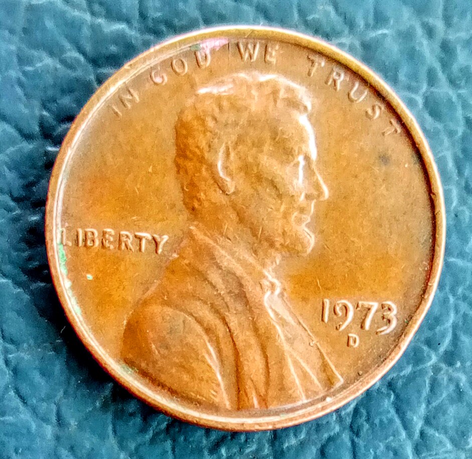 Why-Does-Lincoln-Look-Like-An-Alien-Or-He-Has-Walking-Sticks-In-My-1973-D?