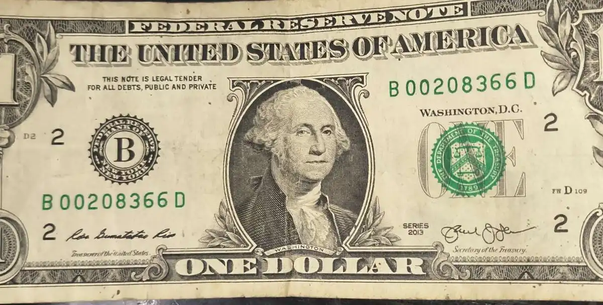 B-Dollar-Regular-Print-Matches-Starnote-Sequence