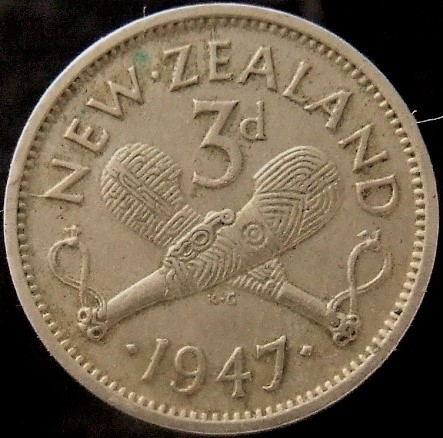 1947-NZ-Threepence-Die-Crack-Below-Left-Patu