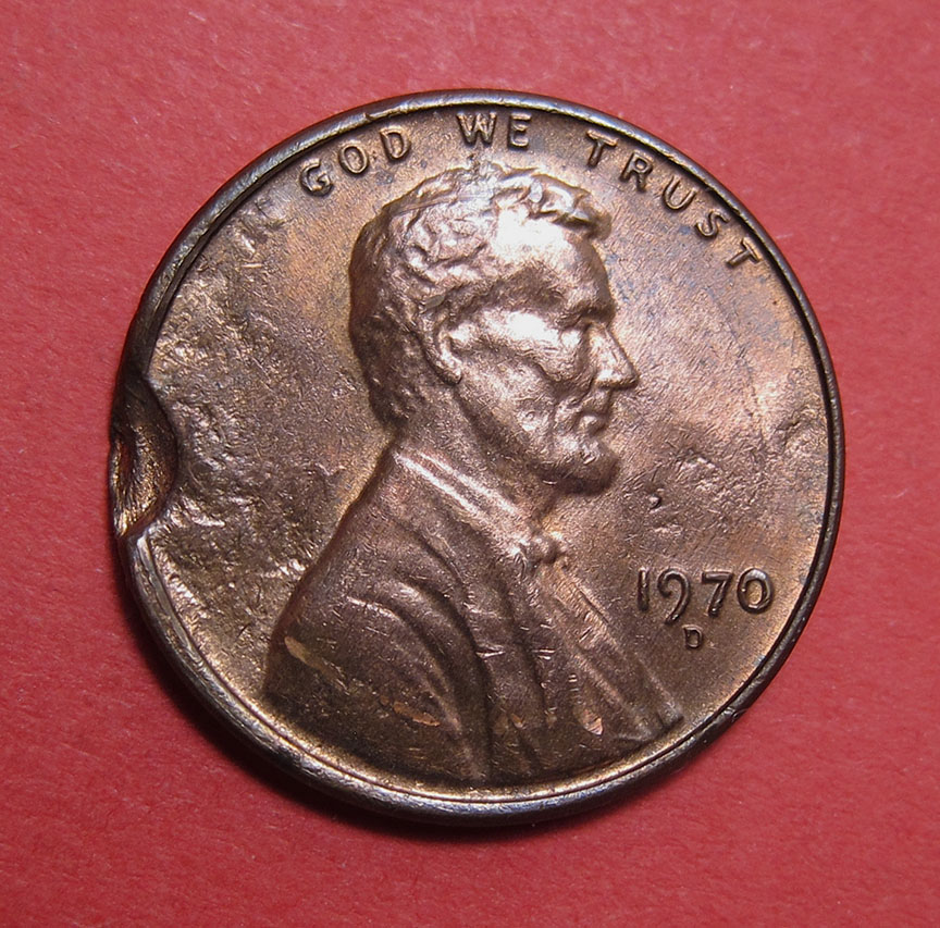 1970-D-Lincoln-Memorial-Cent-Mint-Error---Struck-Through