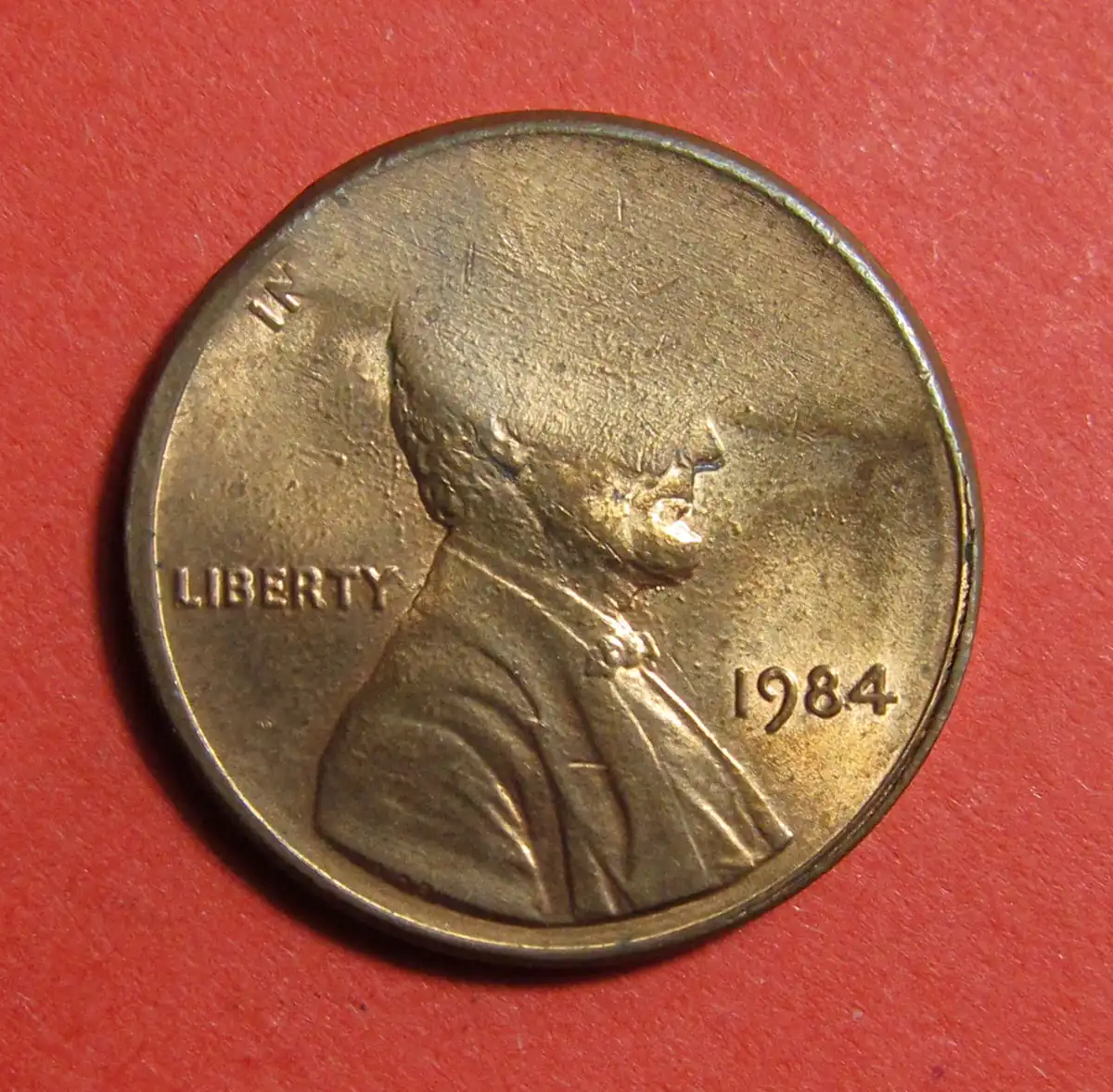 1984-Lincoln-Memorial-Cent-Mint-Error---Cud-Cu-1c-1984-01R